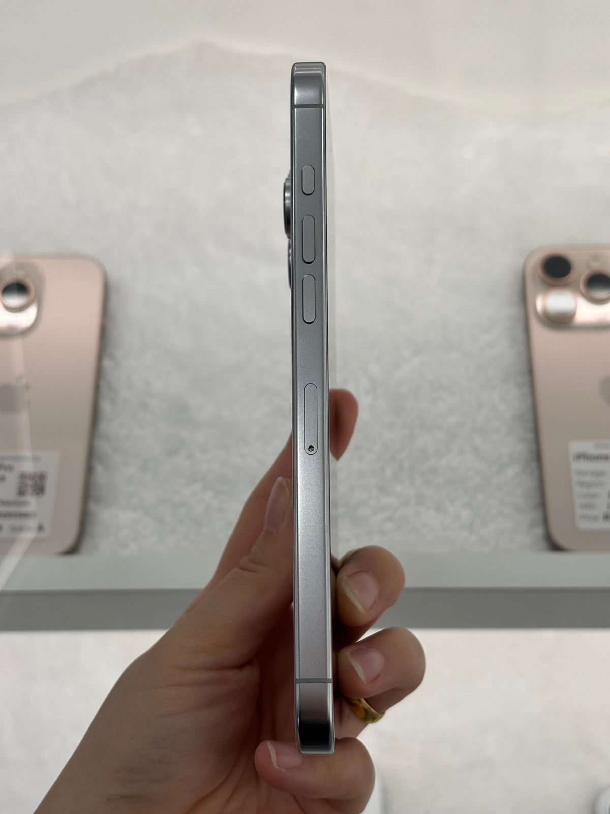 iPhone 16 Pro Max, 256GB (Grade B) *19997