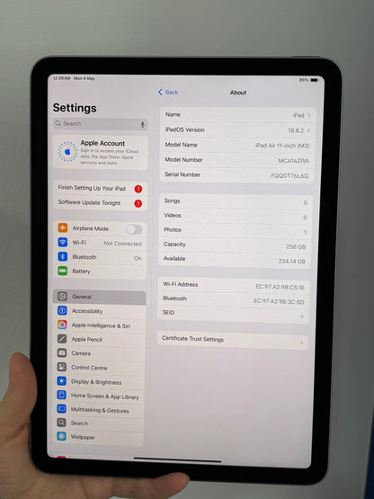 iPad Air 11-inch (M3), 256GB (Grade A) *76L6Q