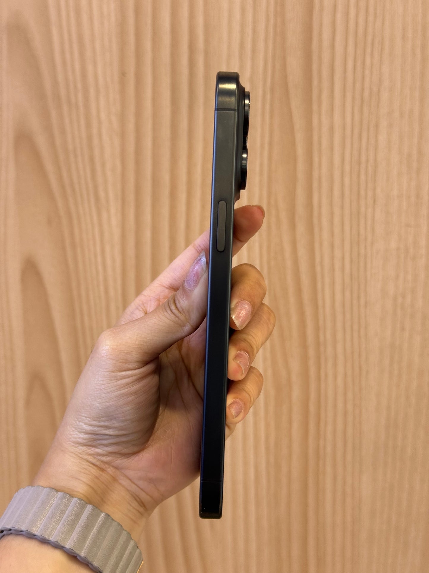 iPhone 15 Pro Max Black Titanium, 1TB (Grade A) *05231