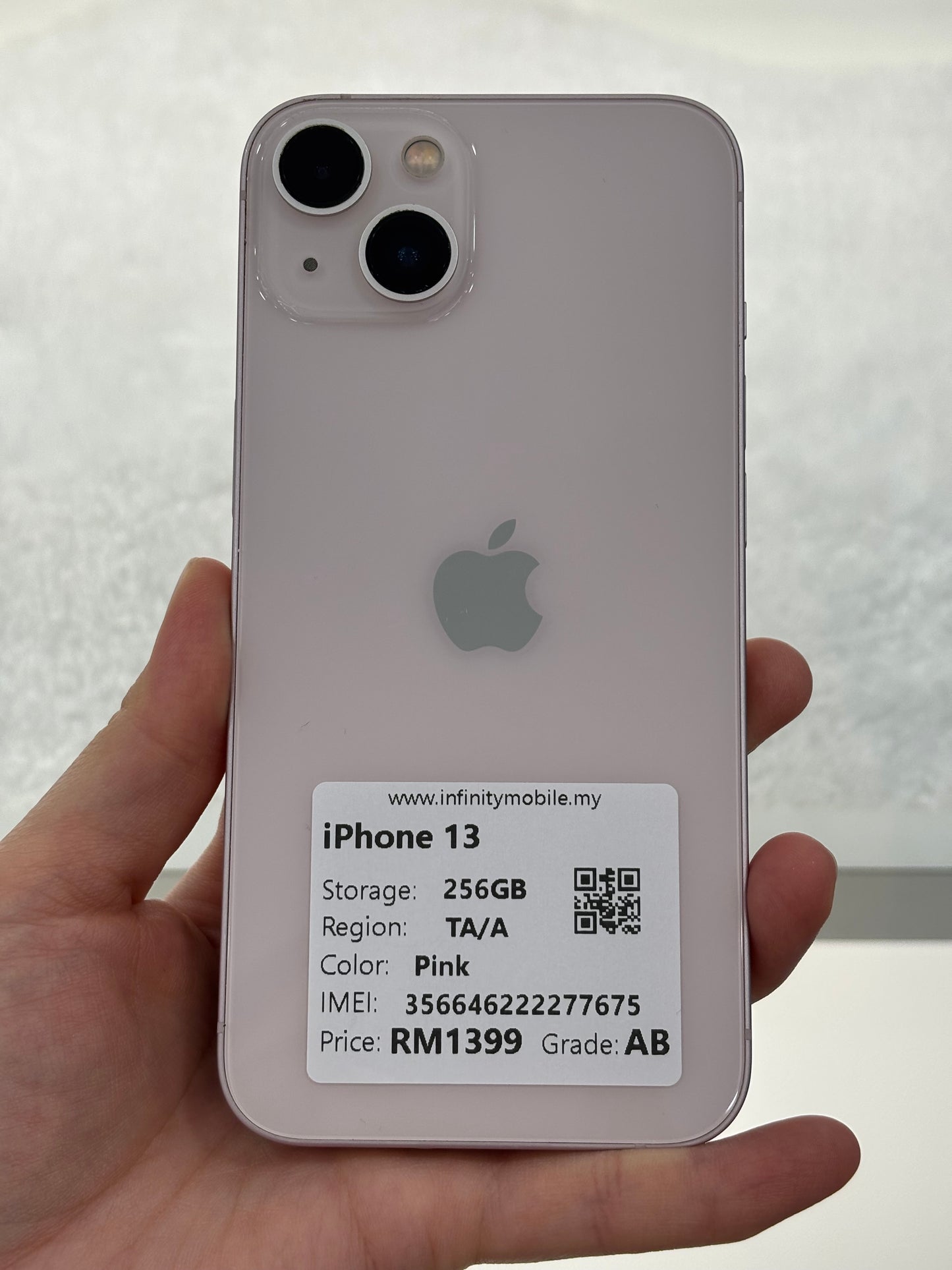 iPhone 13, 256GB (Grade AB) *77675