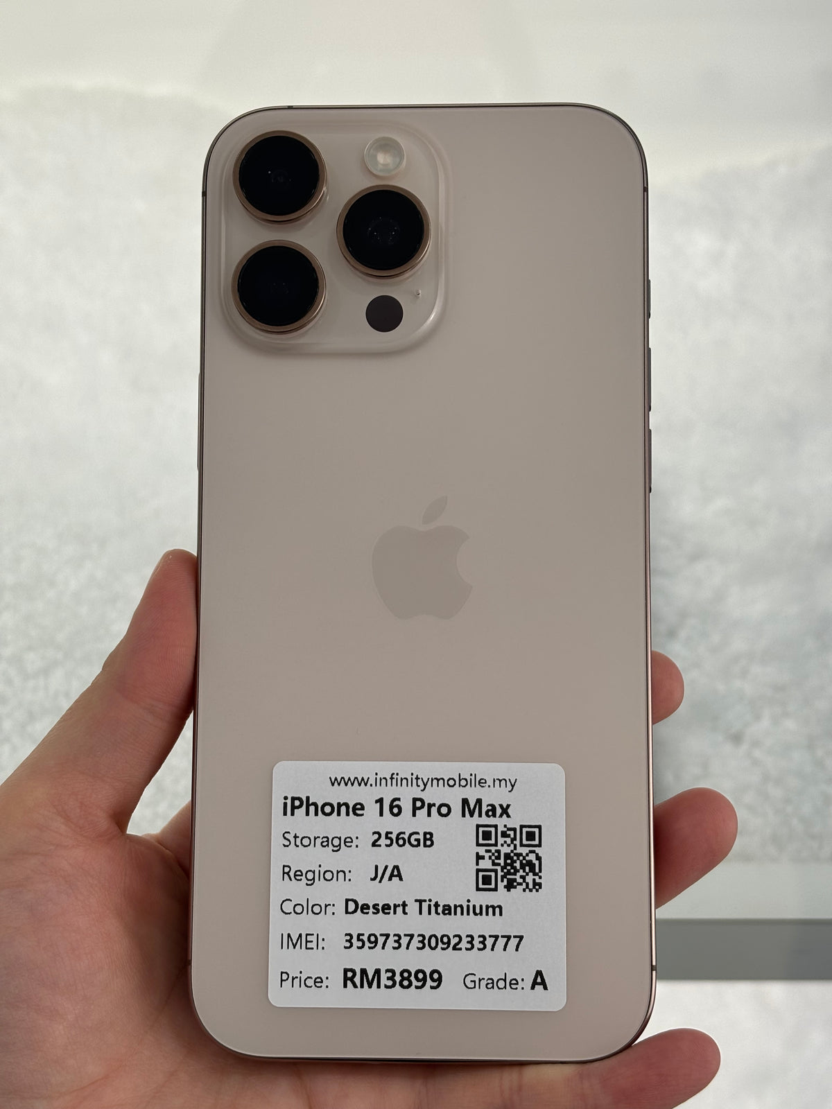iPhone 16 Pro Max, 256GB (Grade A) *33777
