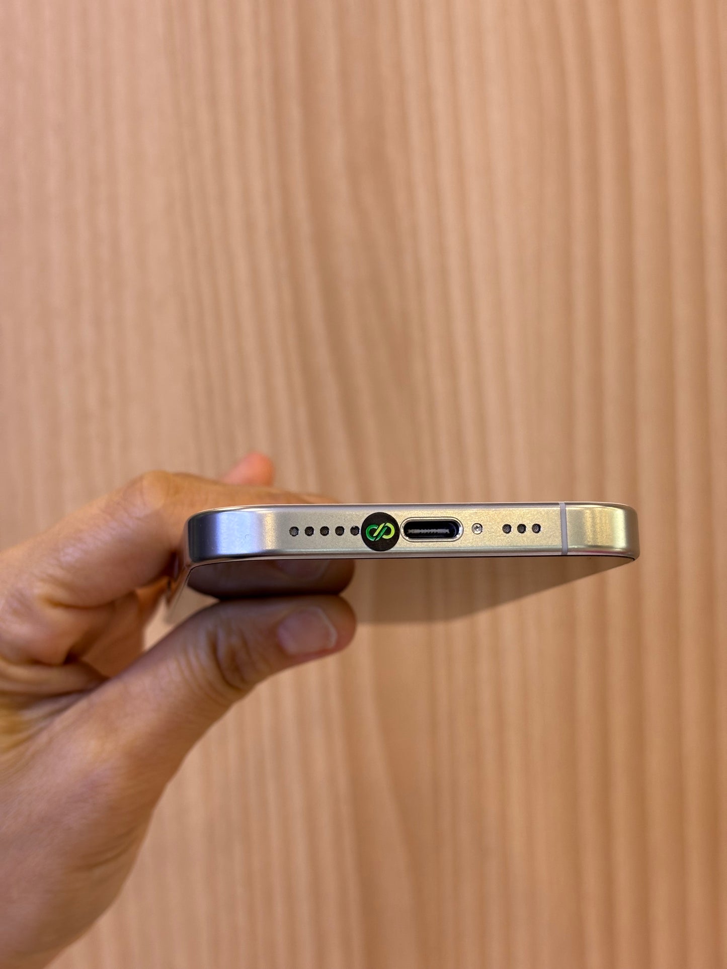 iPhone 16 Pro, 128GB (Grade A) *93063