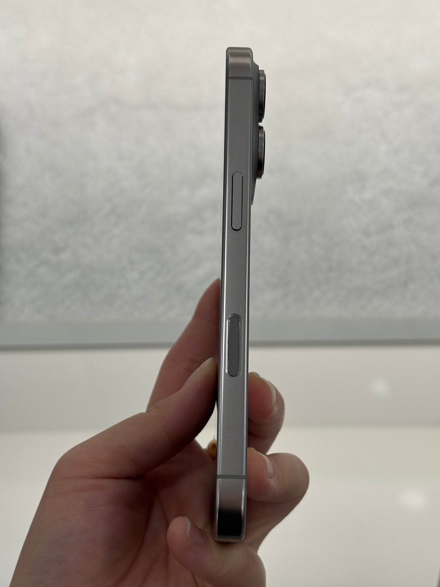 iPhone 16 Pro, 128GB (Grade A) *90193