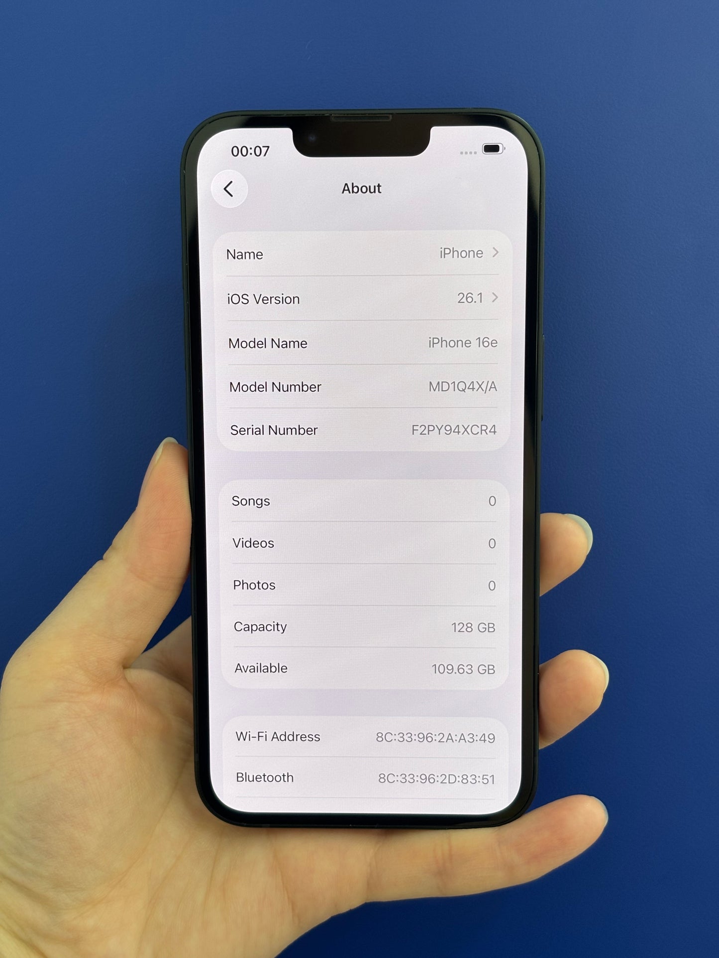 iPhone 16e, 128GB (Grade A) *11020