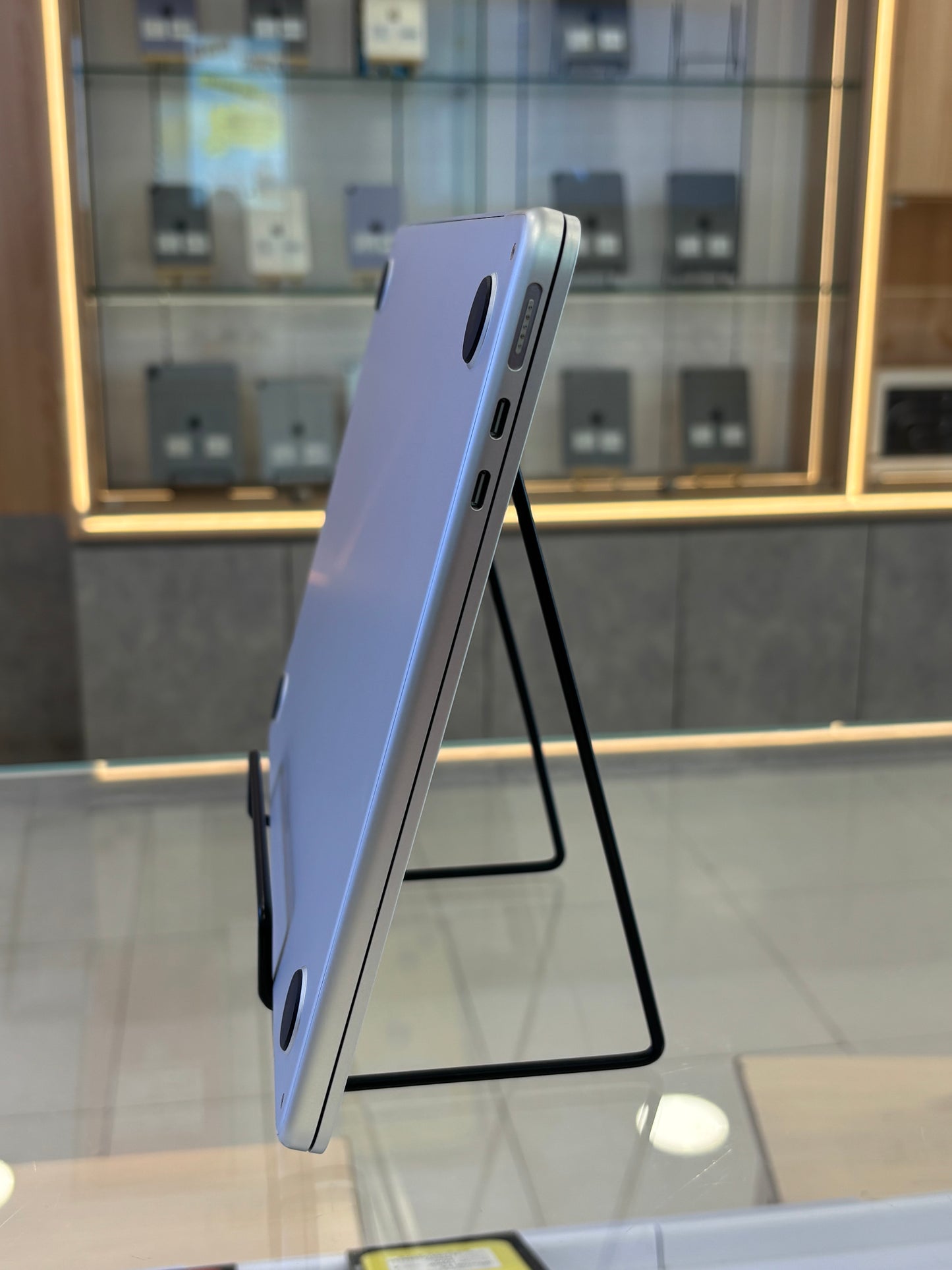 MacBook Air 13-inch (M3) 2024, 512GB *XHR7X