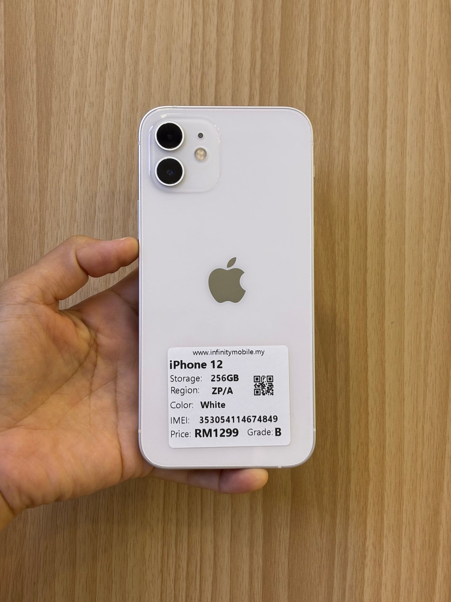 iPhone 12, 256GB (Grade B) *74849