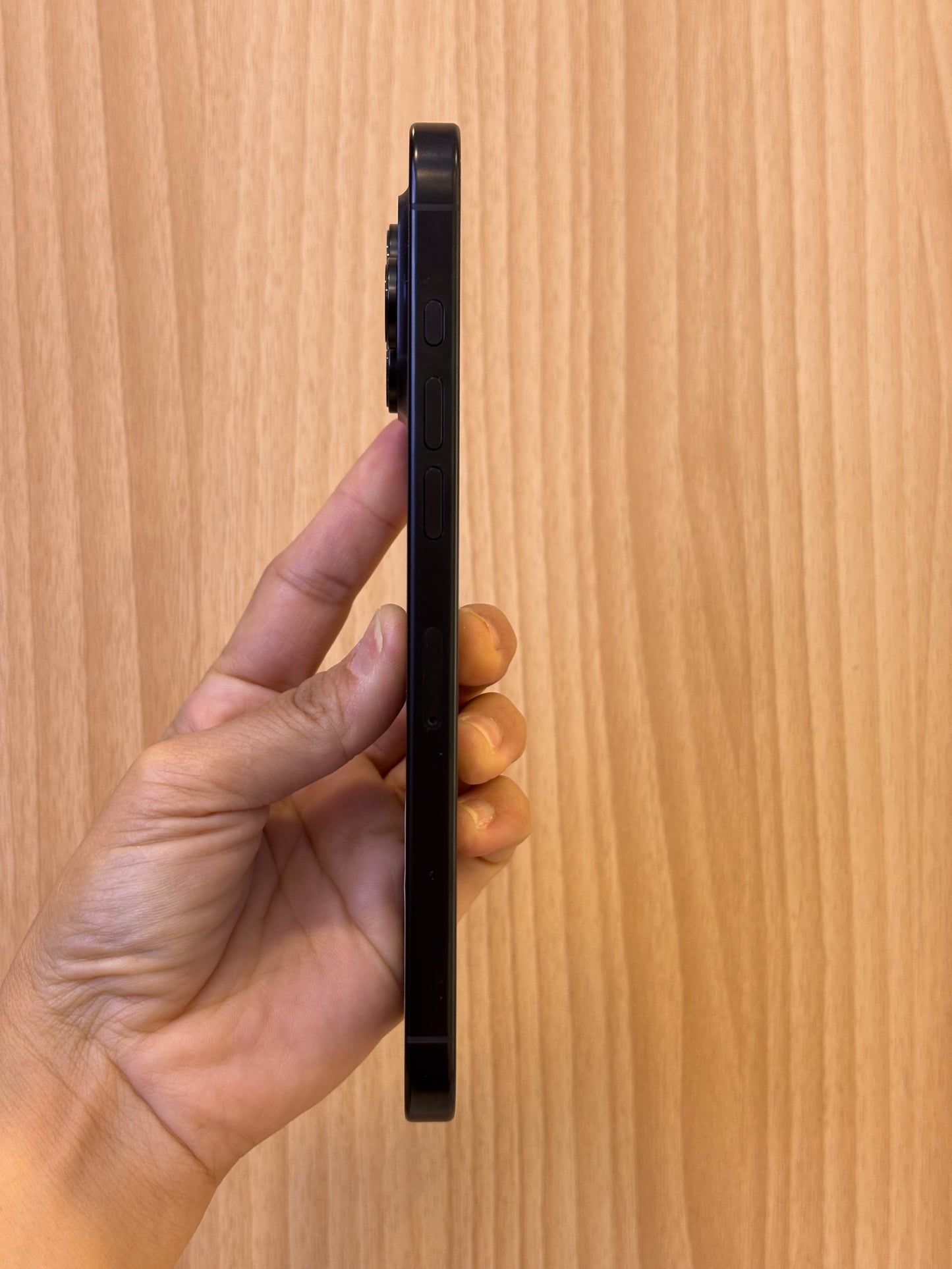 iPhone 16 Pro, 512GB (Grade A) *87336