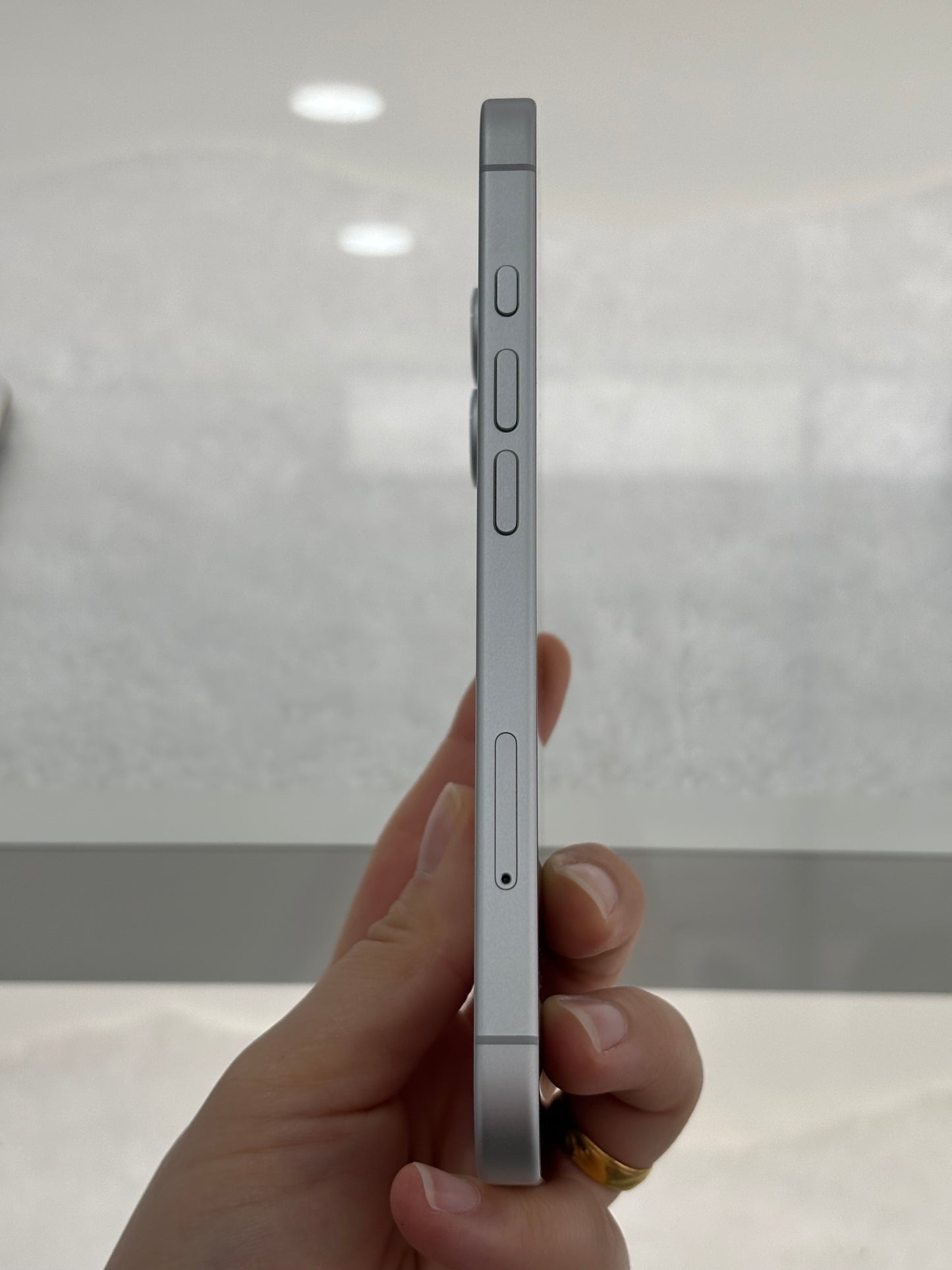iPhone 16, 256GB (Grade A) *41139
