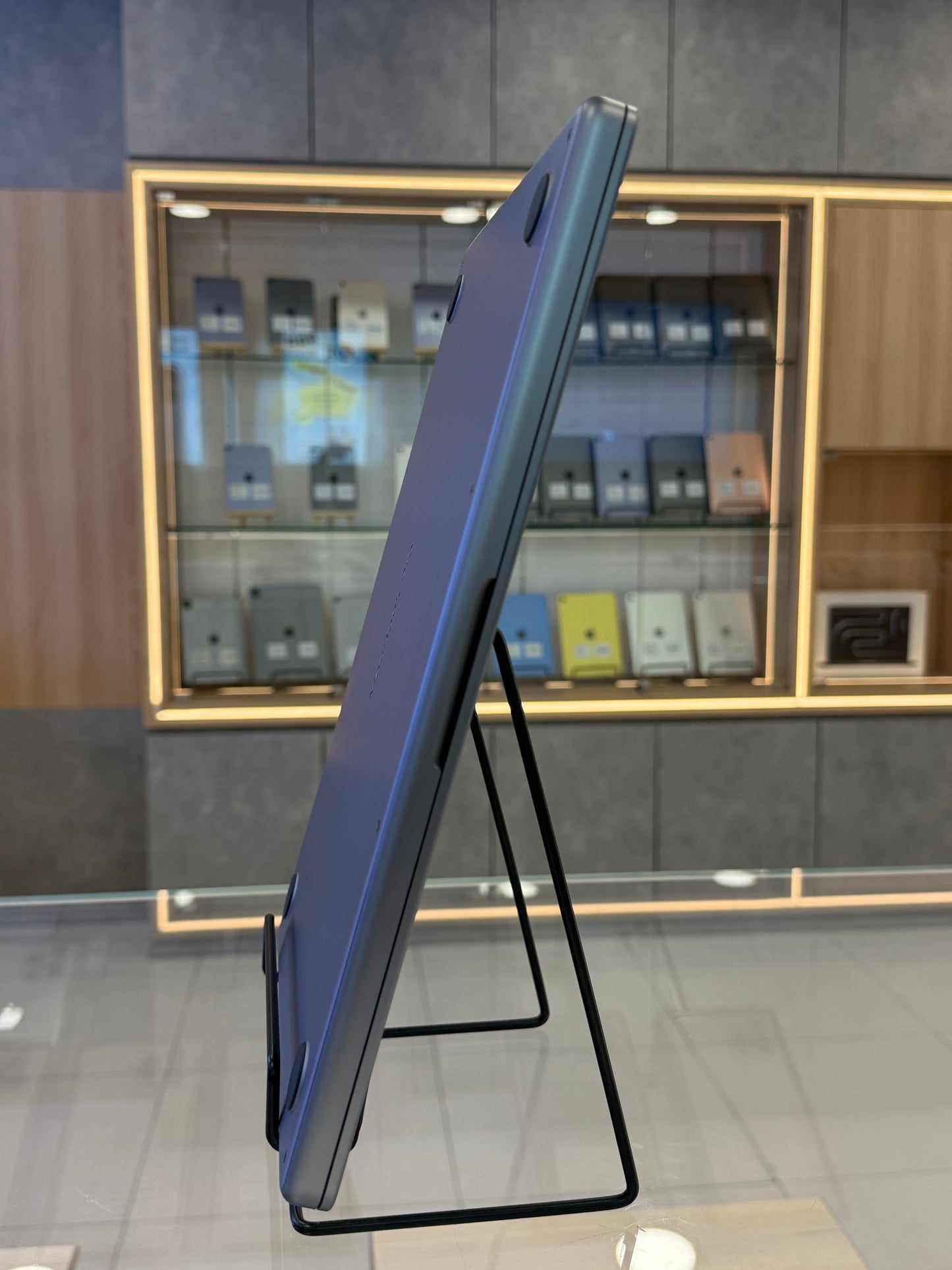 MacBook Pro 14-inch (M1 Max) 2021, 512GB *Y1HWJ