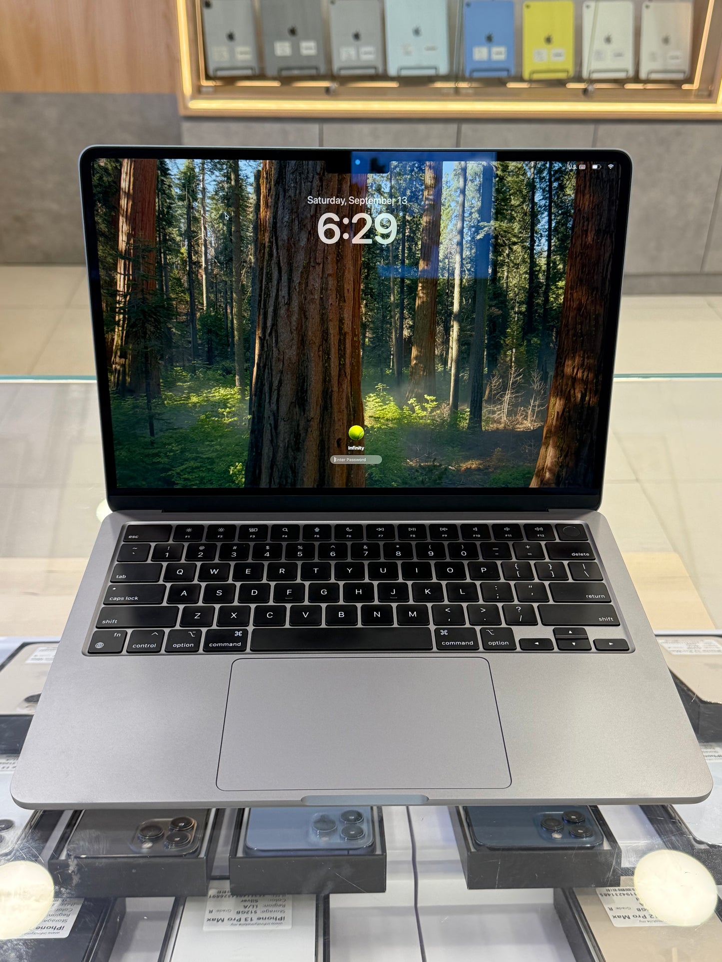 MacBook Air 13-inch (M2) 2022, 512GB *D32L1