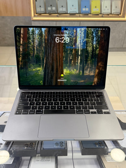 MacBook Air 13-inch (M2) 2022, 512GB *D32L1
