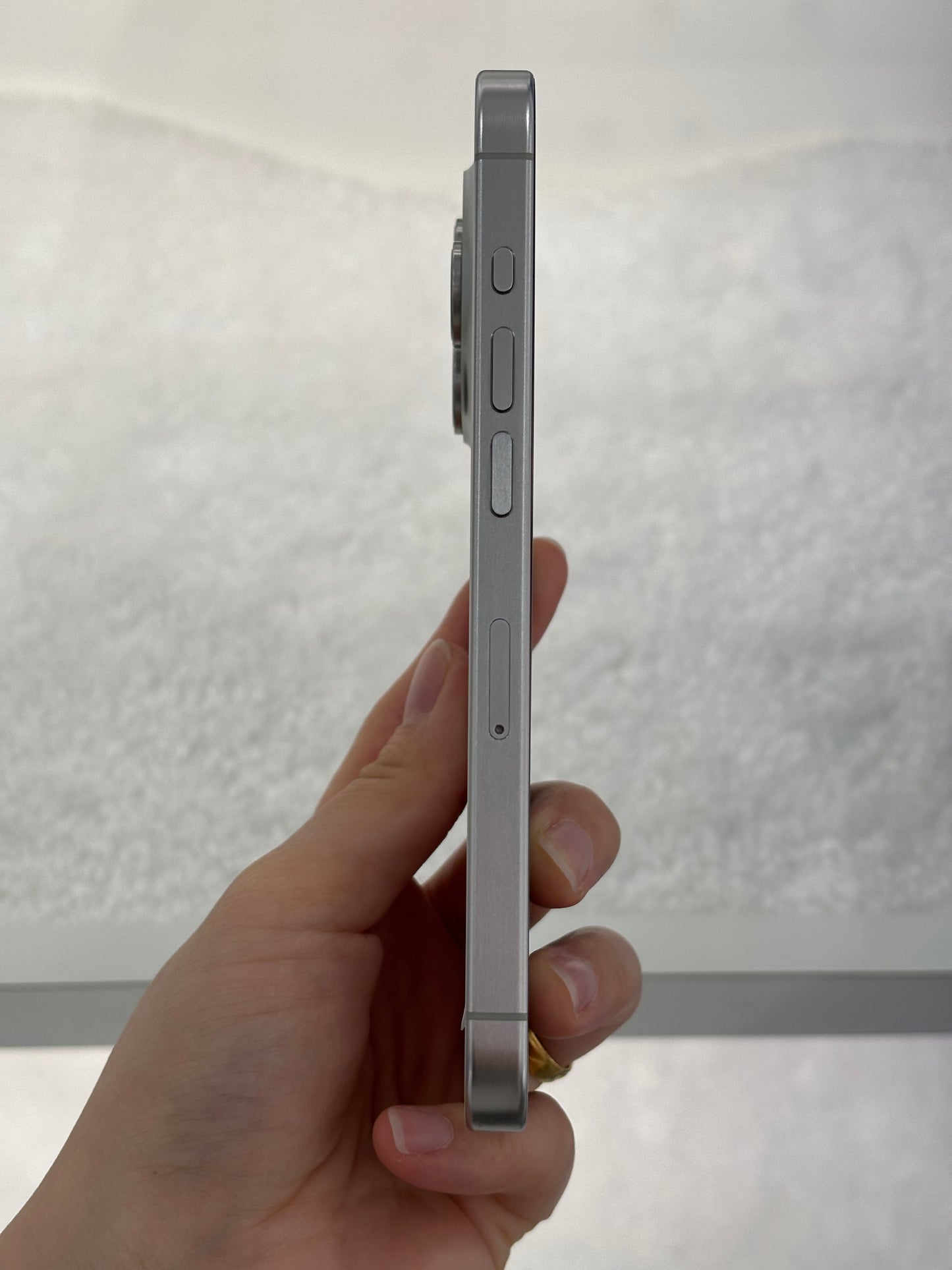 iPhone 15 Pro, 512GB (Grade A) *59490