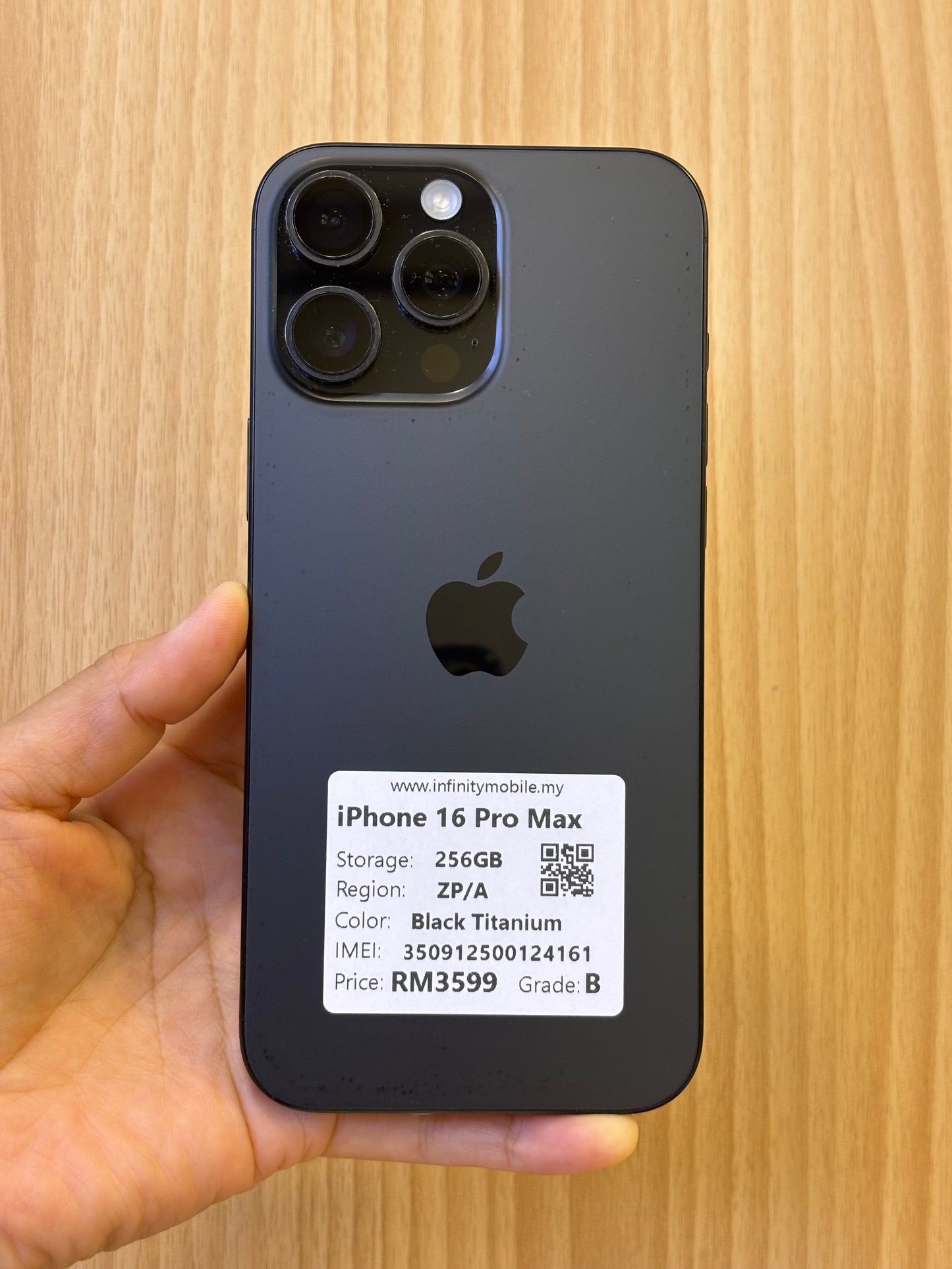 iPhone 16 Pro Max, 256GB (Grade B) *24161