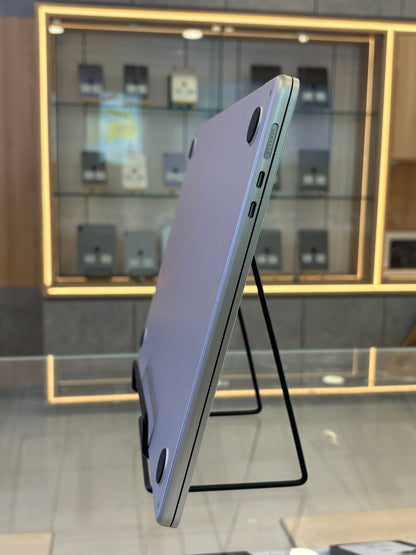 MacBook Air 15-inch (M3) 2024, 512GB *DJN4X