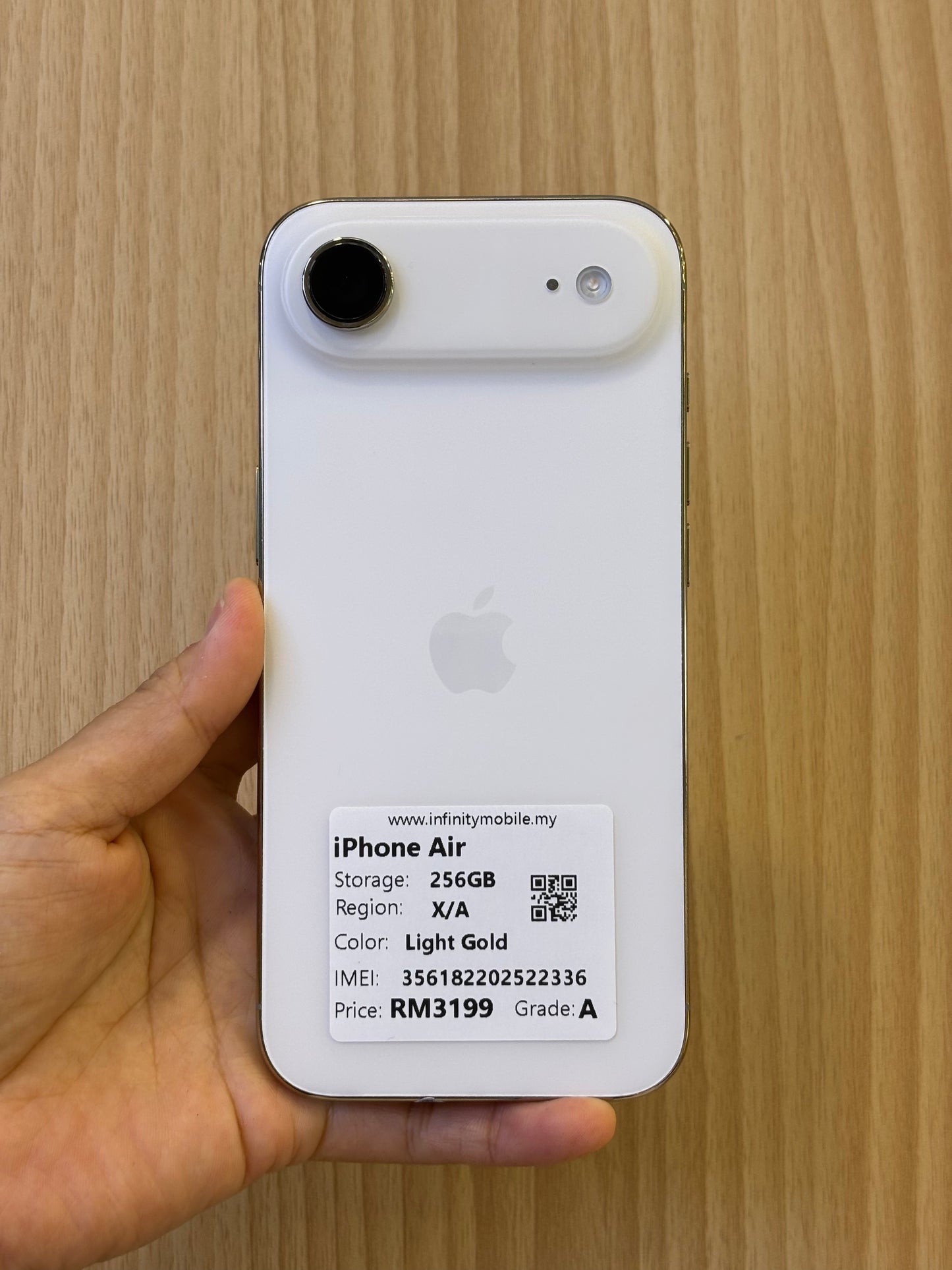 iPhone Air, 256GB (Grade A) *22336